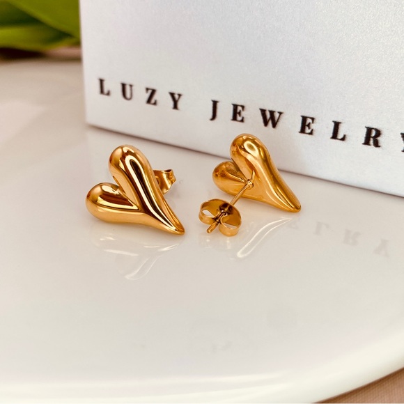 14K Gold Titanium Steel Puff Heart Shaped Stud Earrings in Gold - Picture 4 of 6